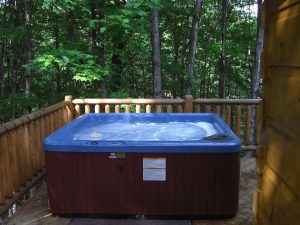 cabin rental amenities hot tub